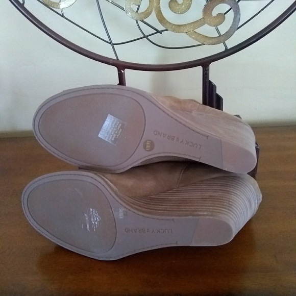 New!! Lucky Brand "Urbi" Peep Toe Booties - Picture 5 of 6